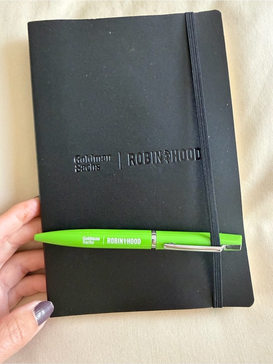 🗽Goldman Sachs x Robinhood Black Notebook with Green Pen